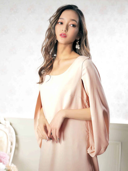 long cape sleeve dress  / ロング丈ケープスリーブワンピドレス