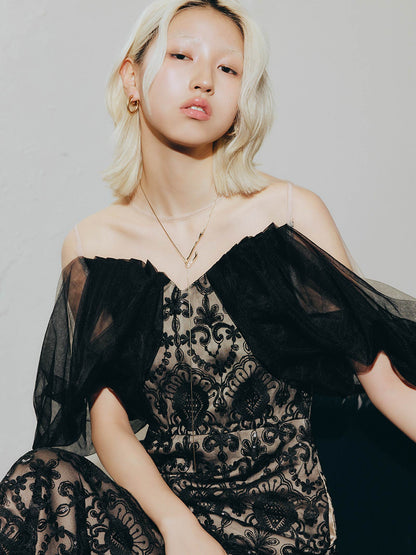 offsholder lace dress / オフショルダーレースドレス
