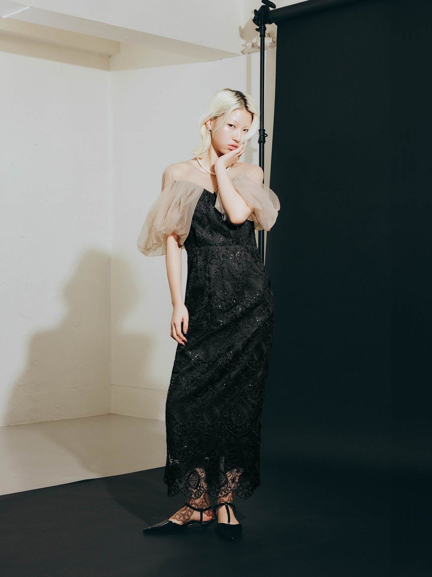 offsholder lace dress / オフショルダーレースドレス