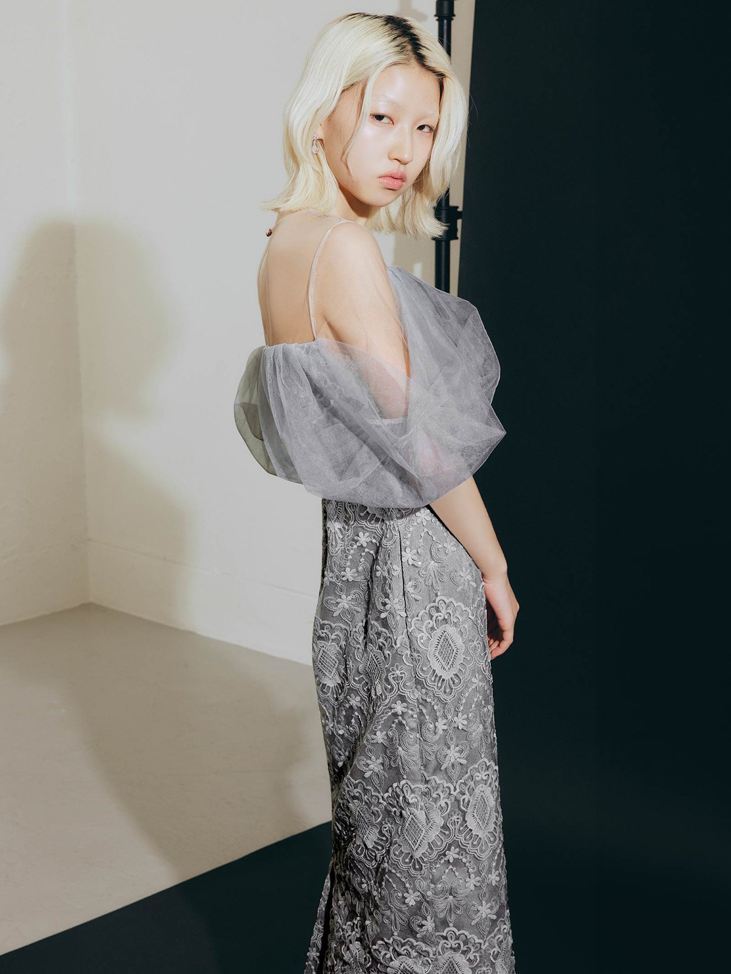 offsholder lace dress / オフショルダーレースドレス