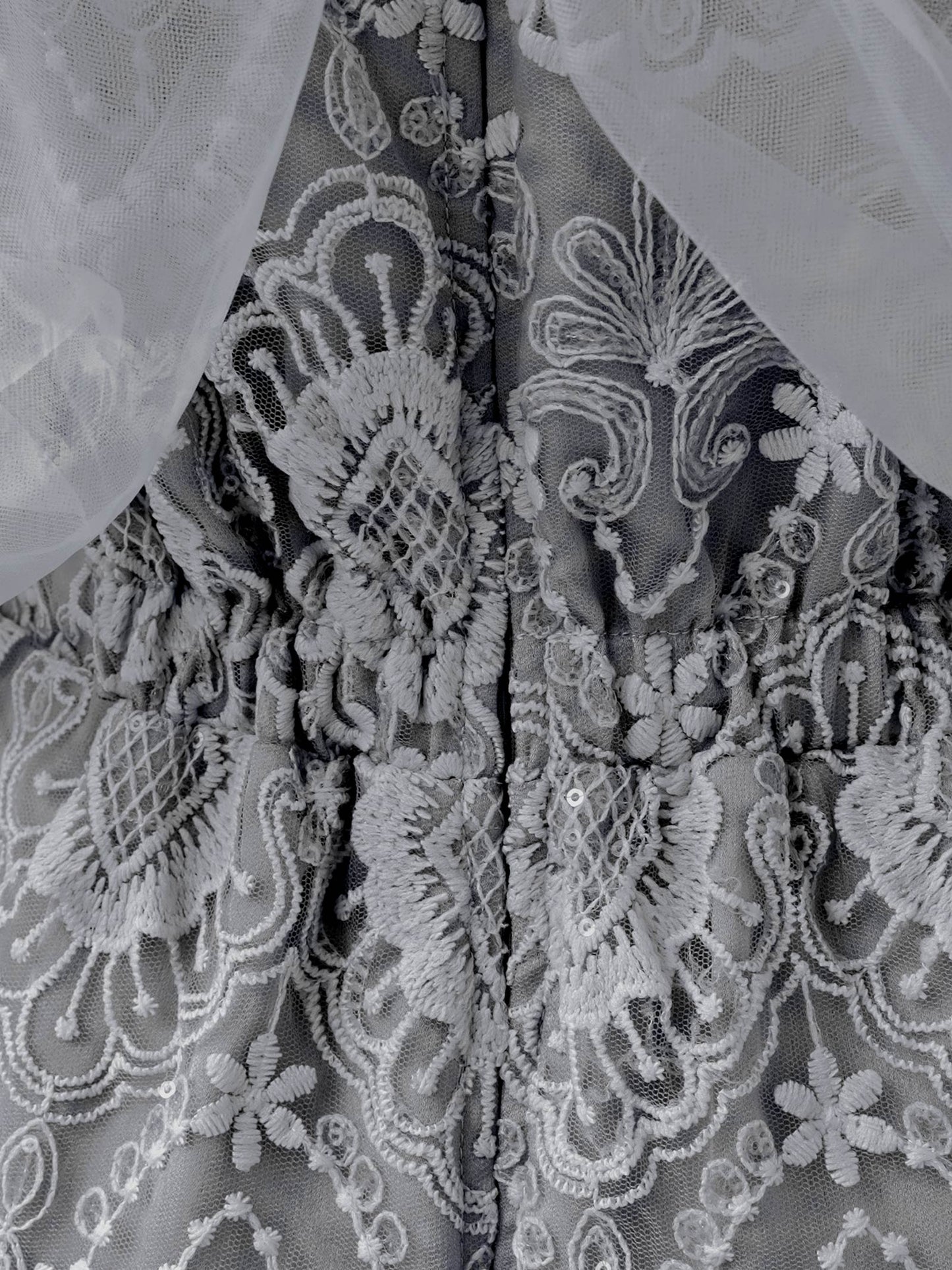 offsholder lace dress / オフショルダーレースドレス