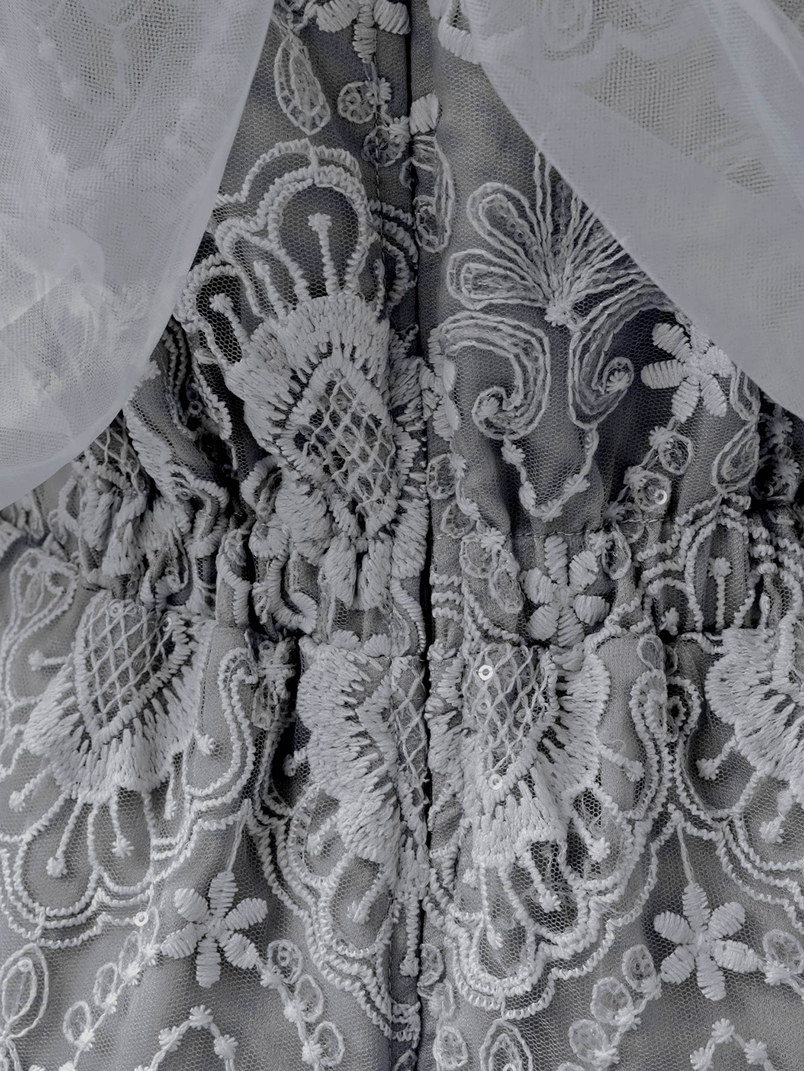 offsholder lace dress / オフショルダーレースドレス