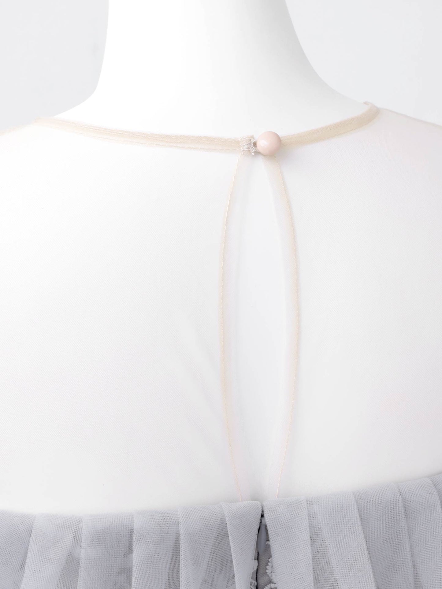offsholder lace dress / オフショルダーレースドレス