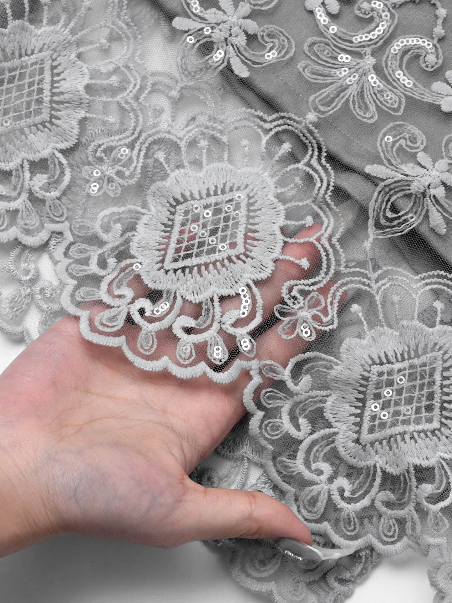 offsholder lace dress / オフショルダーレースドレス