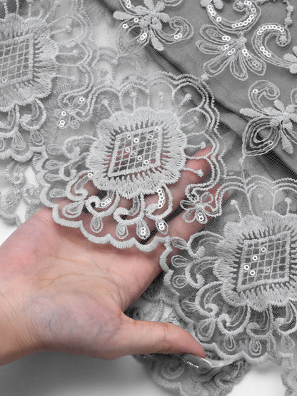 offsholder lace dress / オフショルダーレースドレス