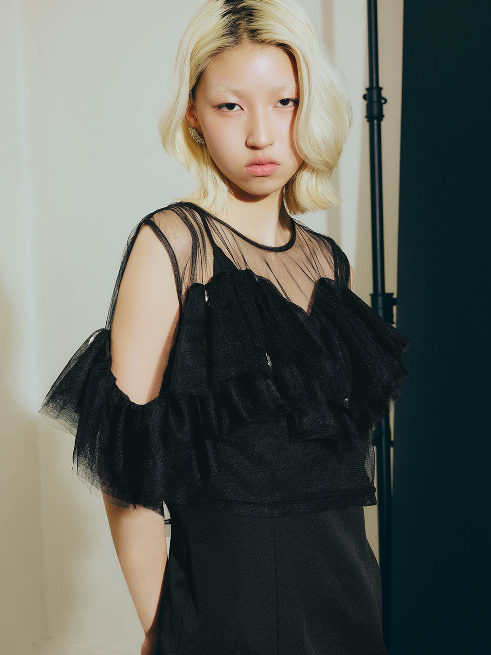 drop bijou frill top / ドロップビジューフリルトップ