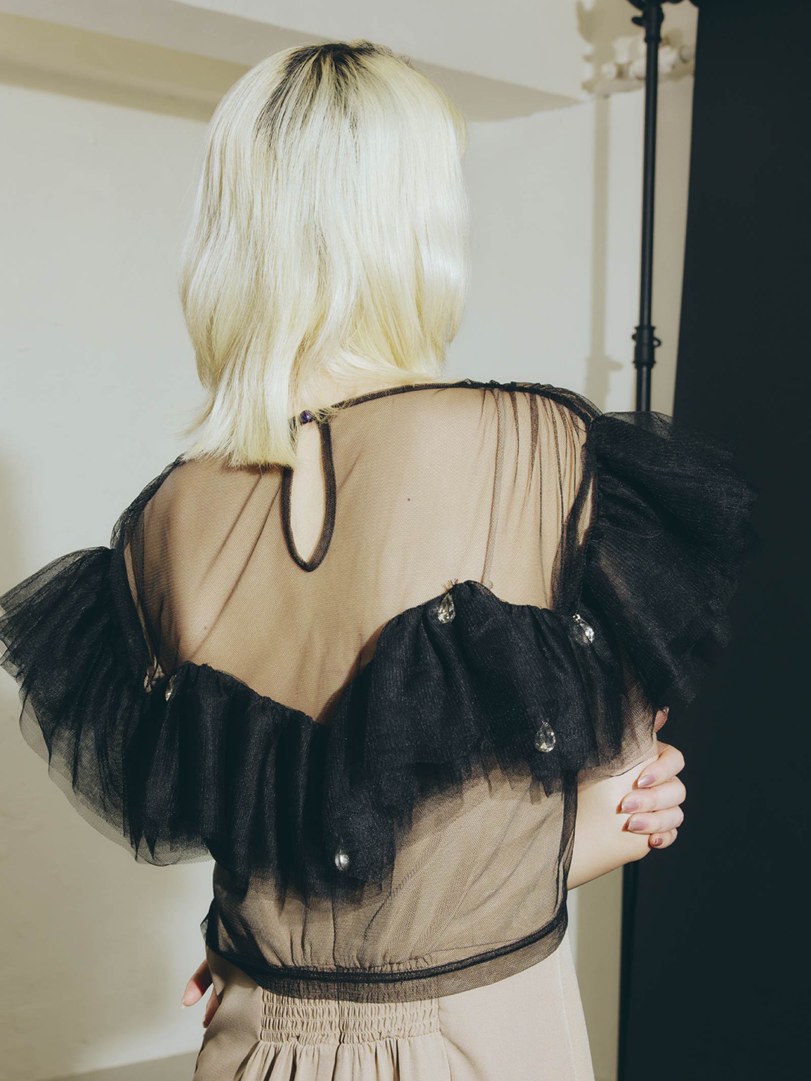 drop bijou frill top / ドロップビジューフリルトップ