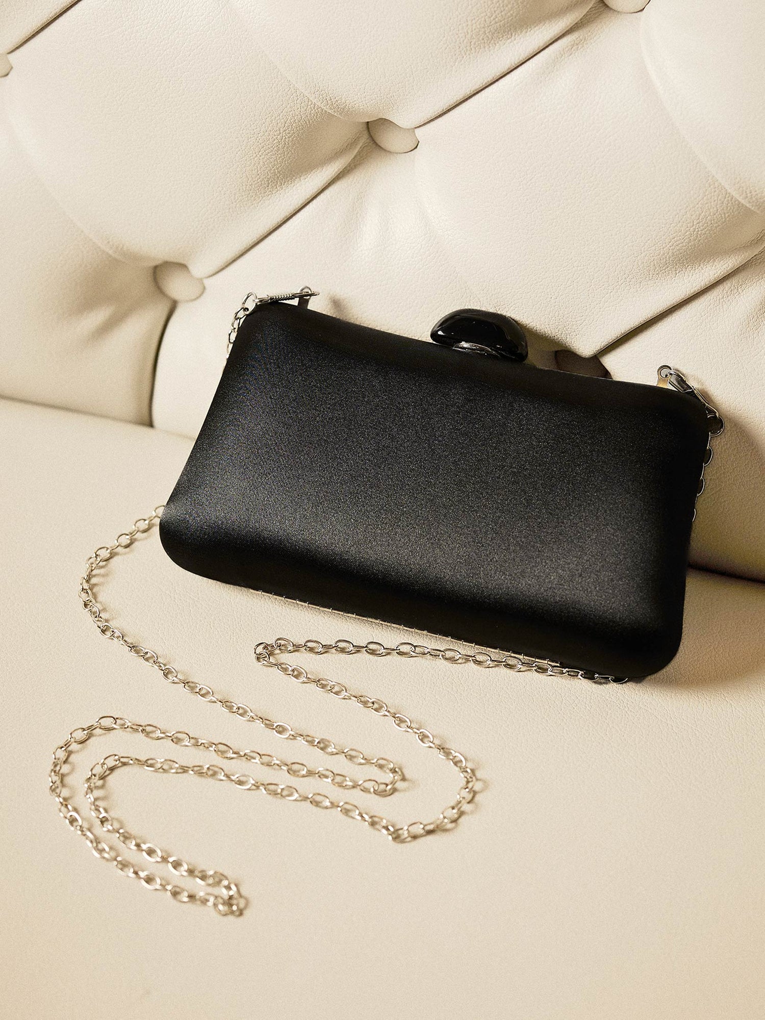 [2way]glossy satin clutch bag / グロッシーサテンクラッチバッグ